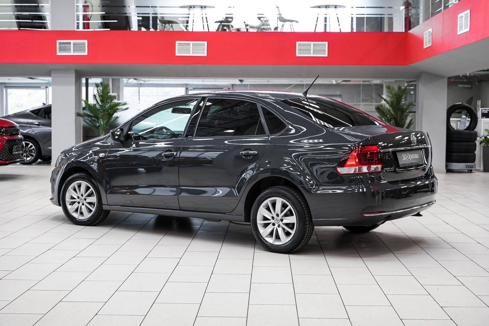 Volkswagen Polo 2016, черный, ДЦ Орехово