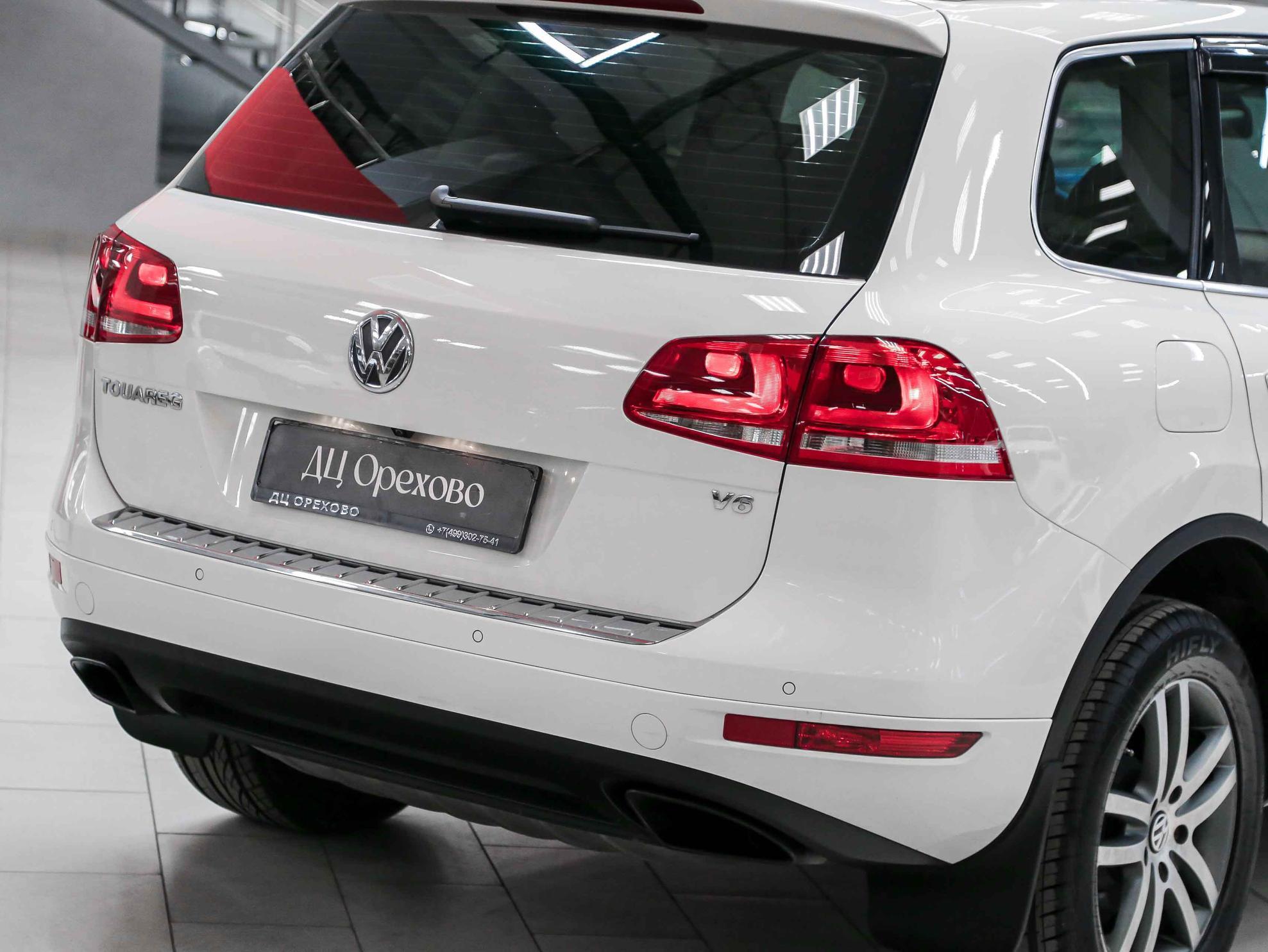 Volkswagen Touareg 2011, белый, ДЦ Орехово