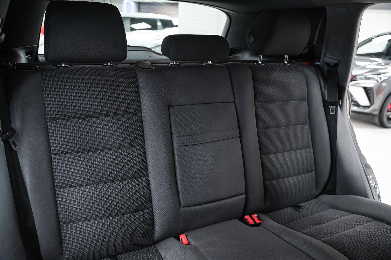 Volkswagen Touareg 2010, серый, ДЦ Орехово