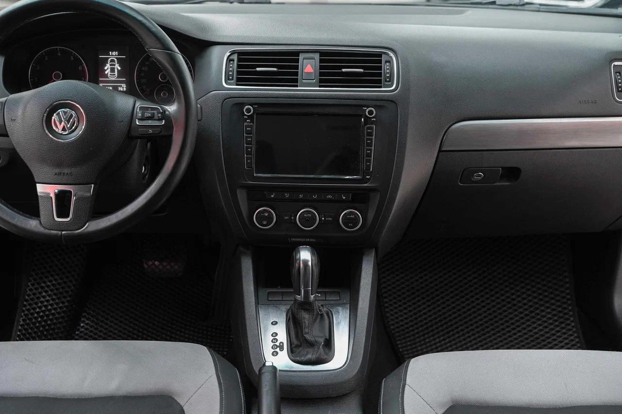 Volkswagen Jetta 2012, черный, ДЦ Орехово