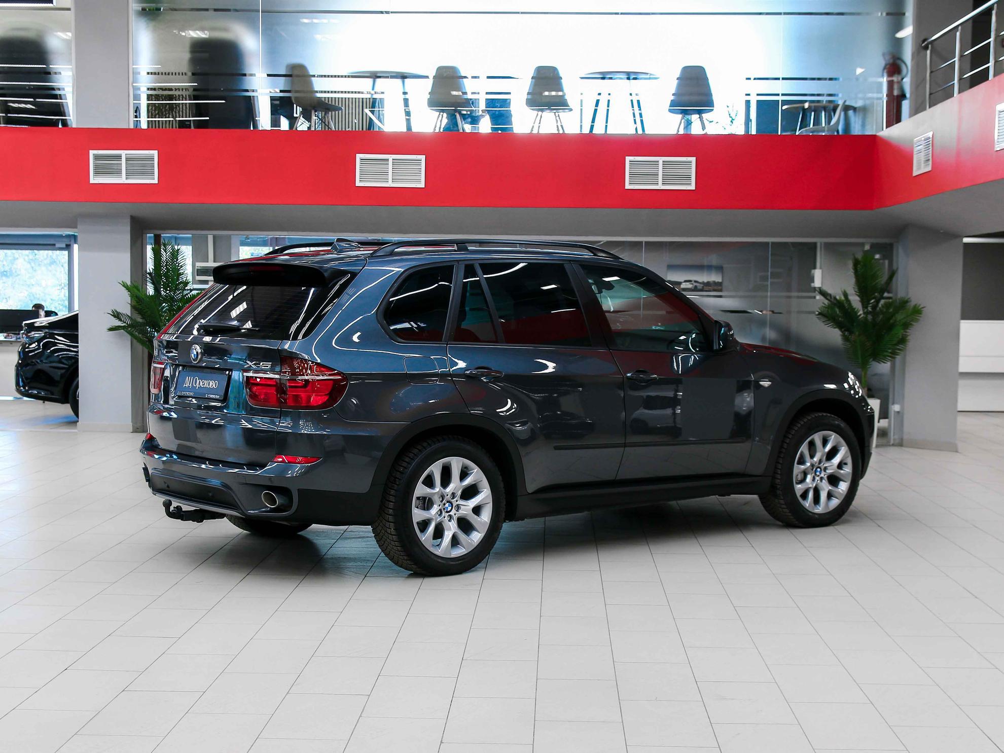BMW X5 2012, серый, ДЦ Орехово