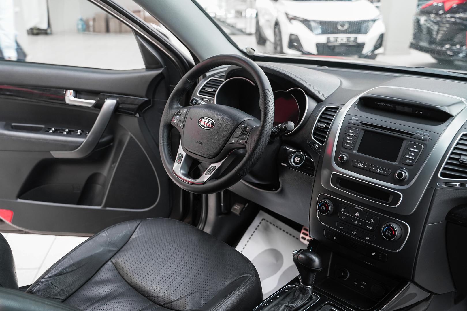 Kia Sorento 2015, бежевый, ДЦ Орехово