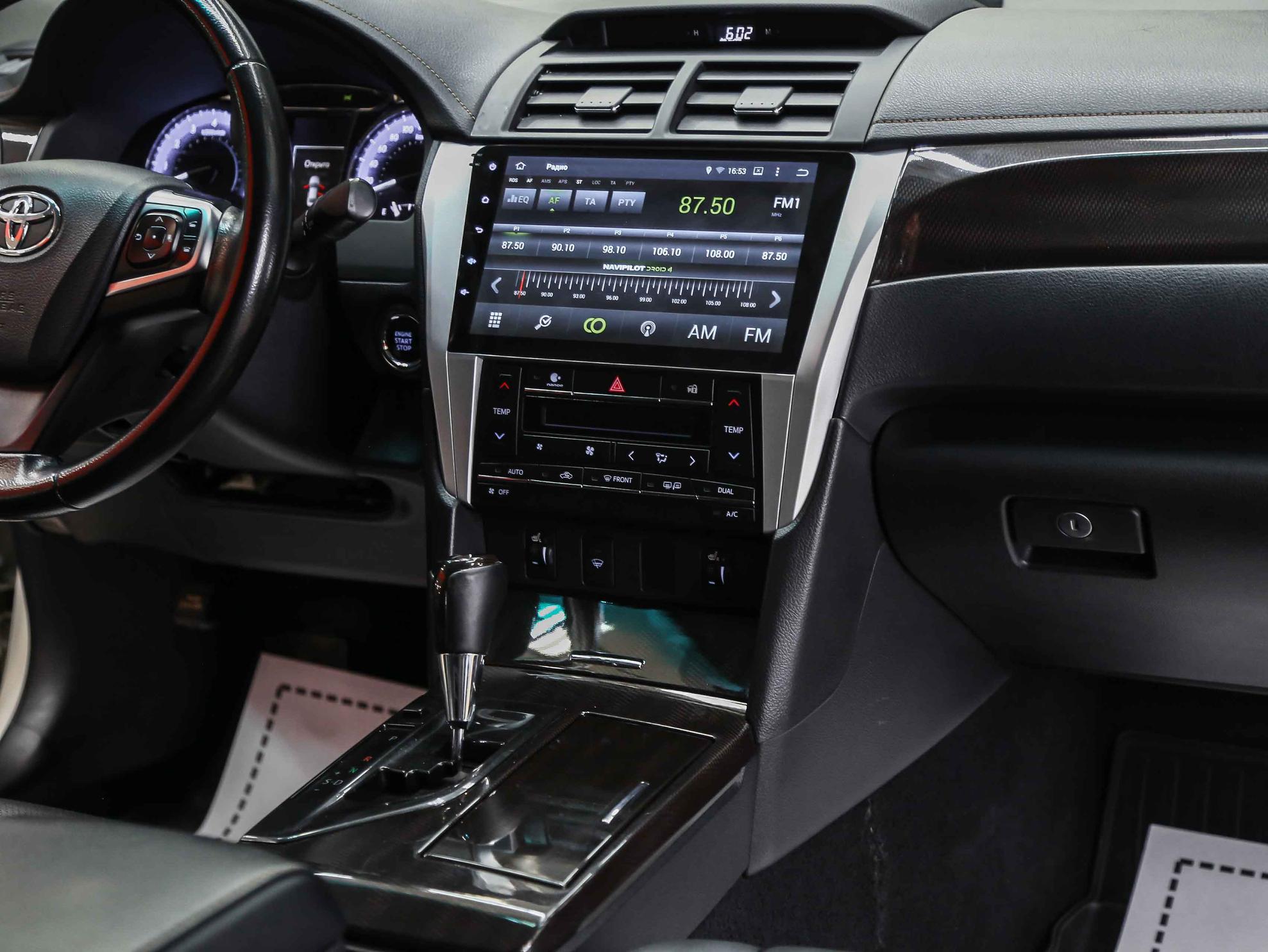Toyota Camry 2015, белый, ДЦ Орехово