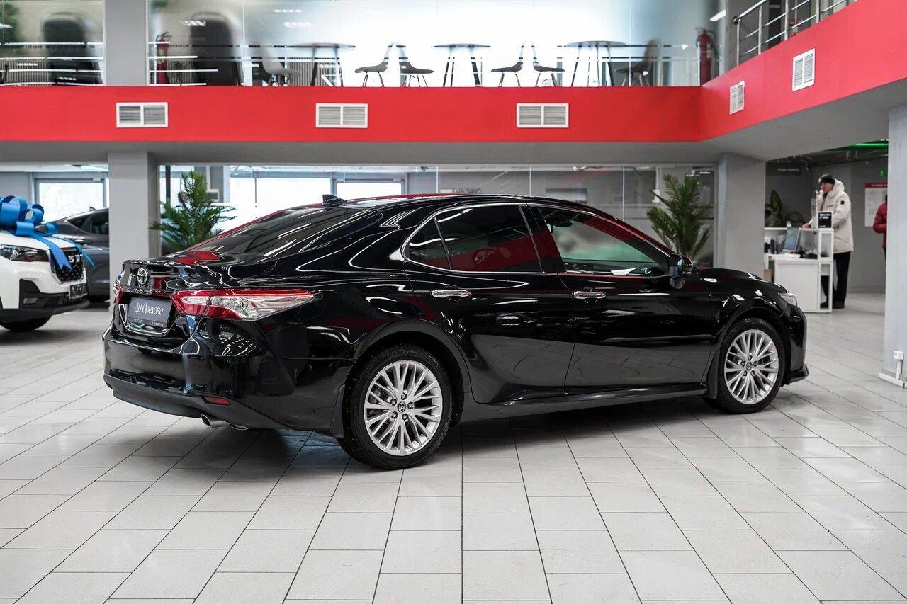 Toyota Camry 2021, черный, ДЦ Орехово
