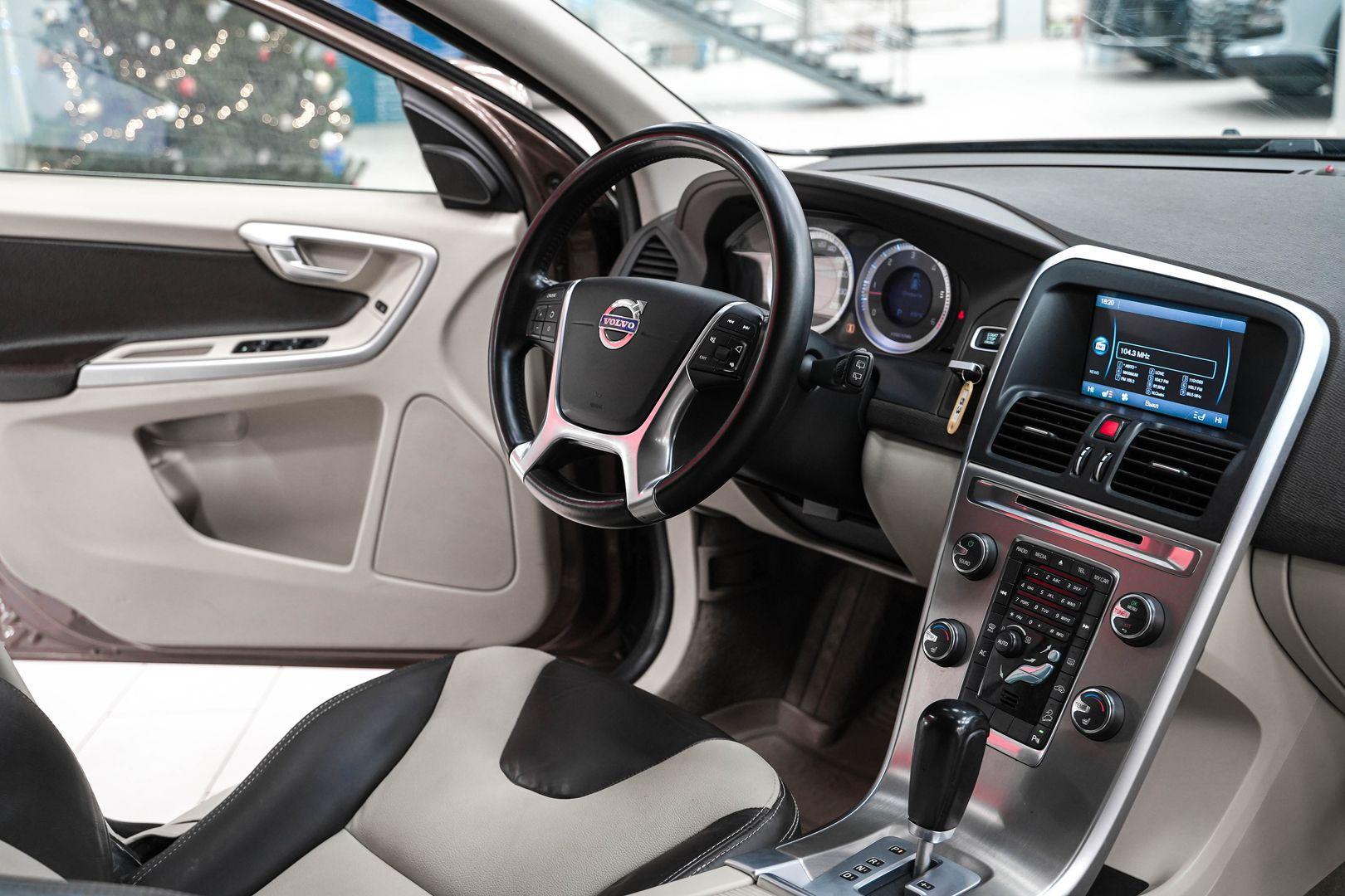 Volvo XC60 2011, коричневый, ДЦ Орехово
