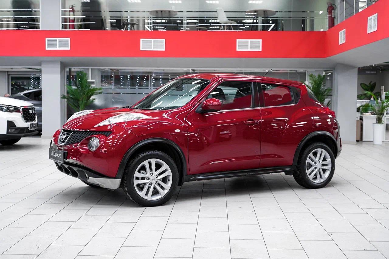 Nissan Juke 2014, красный, ДЦ Орехово