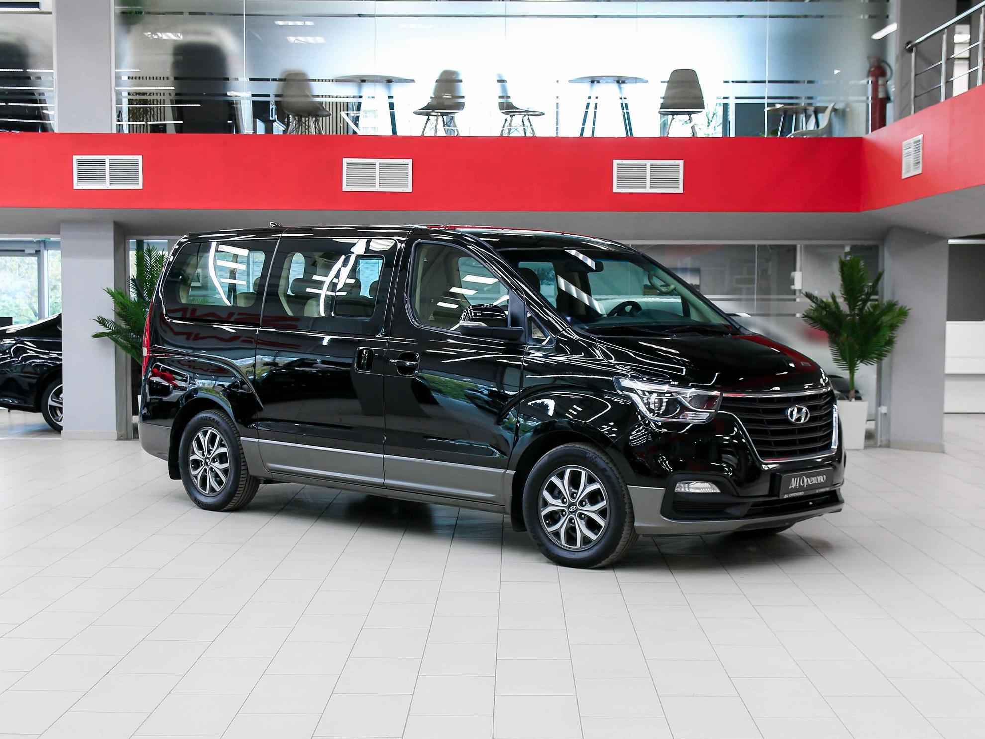 Hyundai H-1 2019, черный, ДЦ Орехово