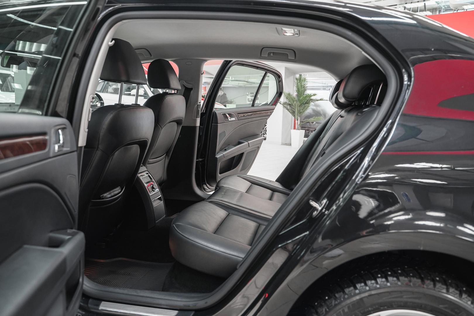 Skoda Superb 2014, черный, ДЦ Орехово