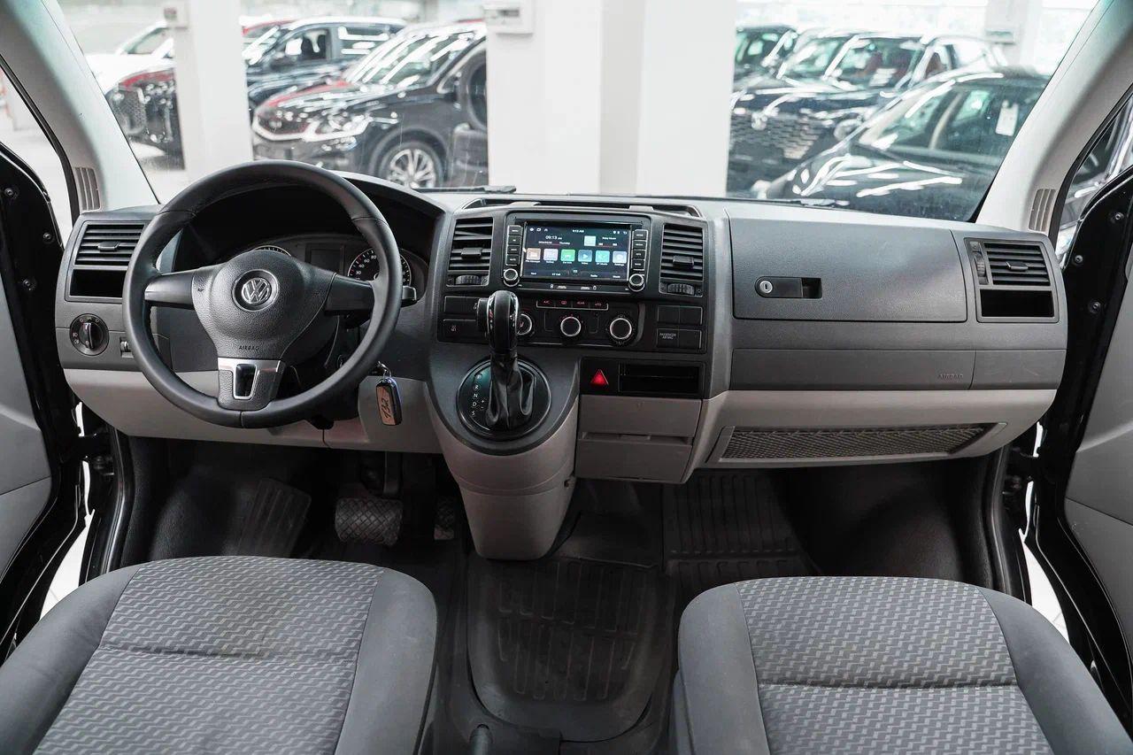 Volkswagen Caravelle 2013, черный, ДЦ Орехово