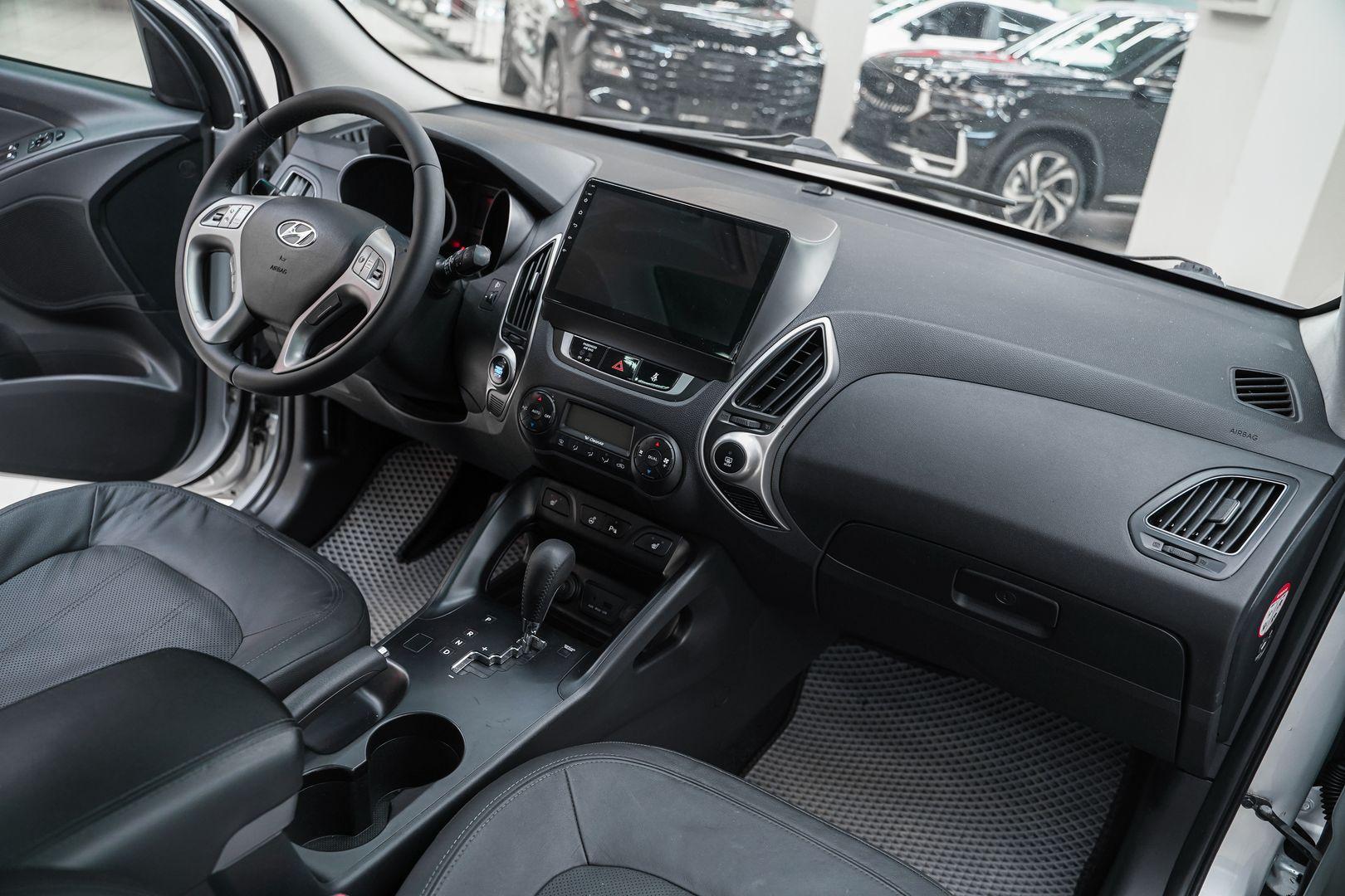 Hyundai ix35 2011, серебряный, ДЦ Орехово