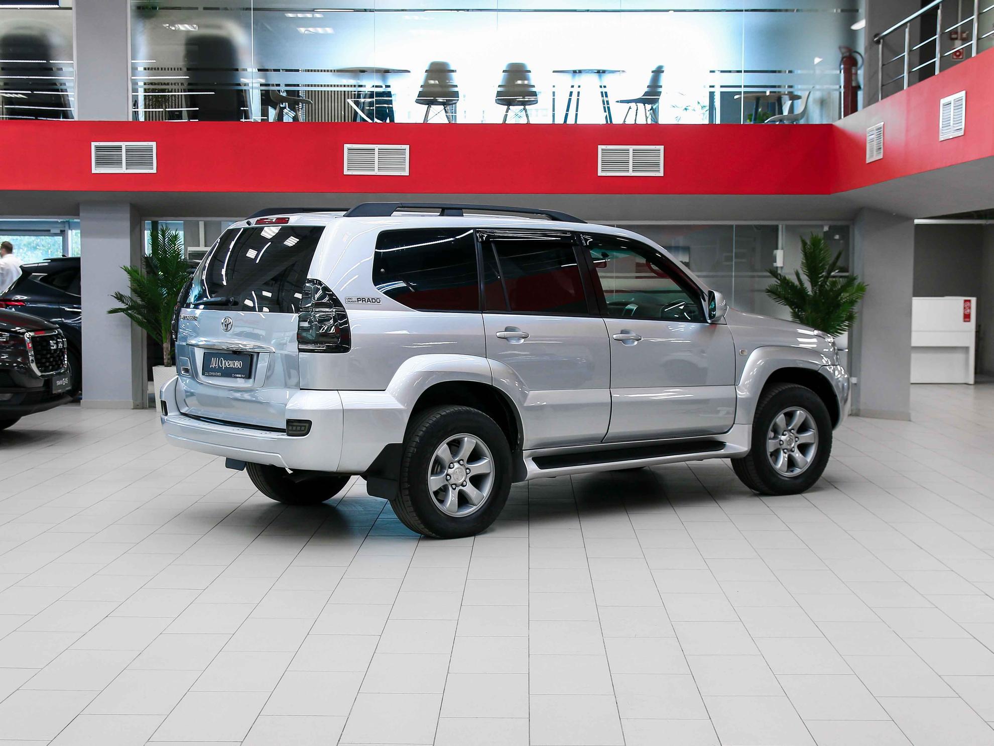 Toyota Land Cruiser Prado 2005, серебряный, ДЦ Орехово