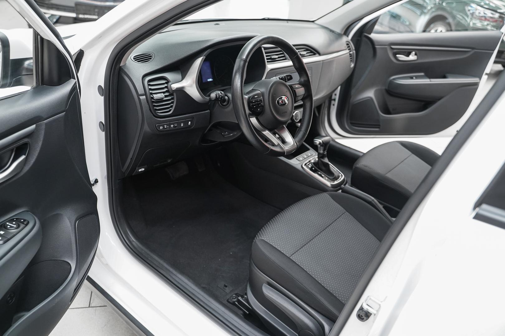 Kia Rio 2021, белый, ДЦ Орехово