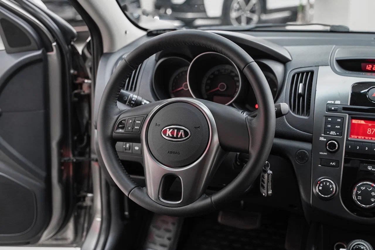 Kia Cerato 2011, серый, ДЦ Орехово