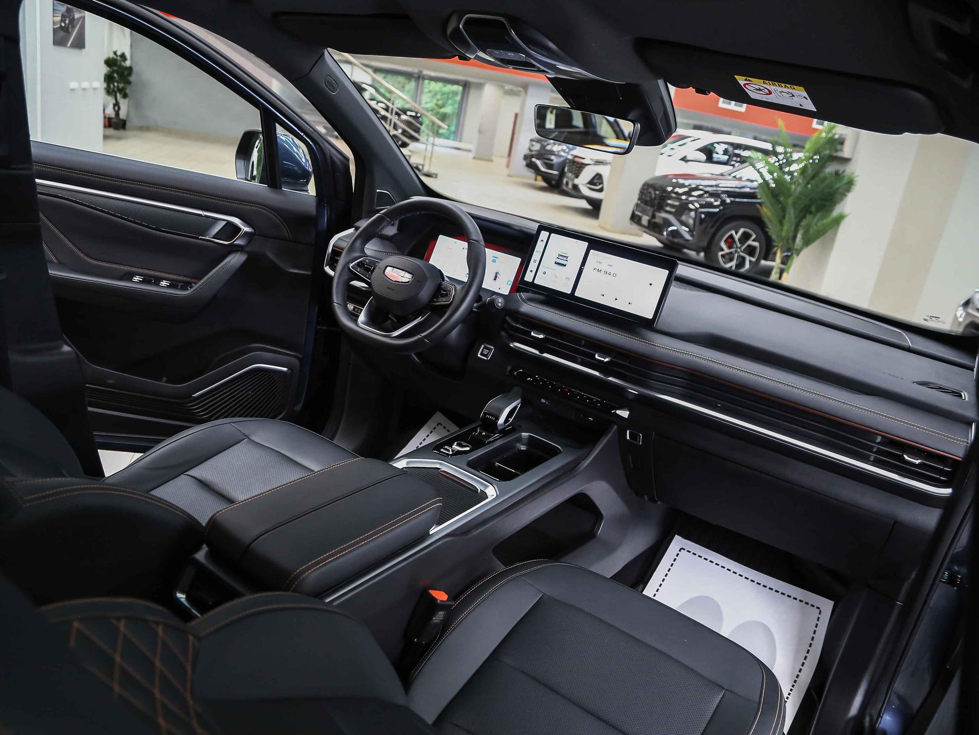 Geely Okavango 2025, синий, ДЦ Орехово