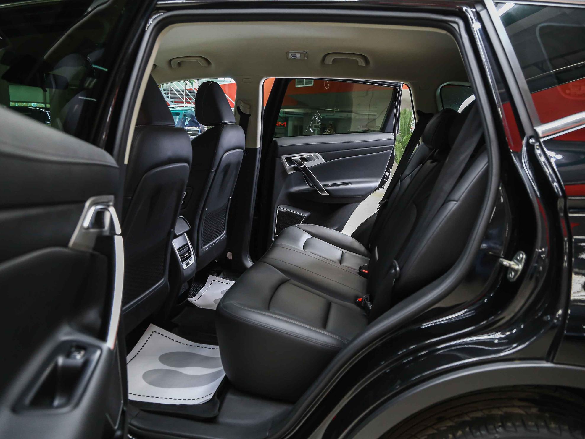 Geely Atlas 2019, черный, ДЦ Орехово